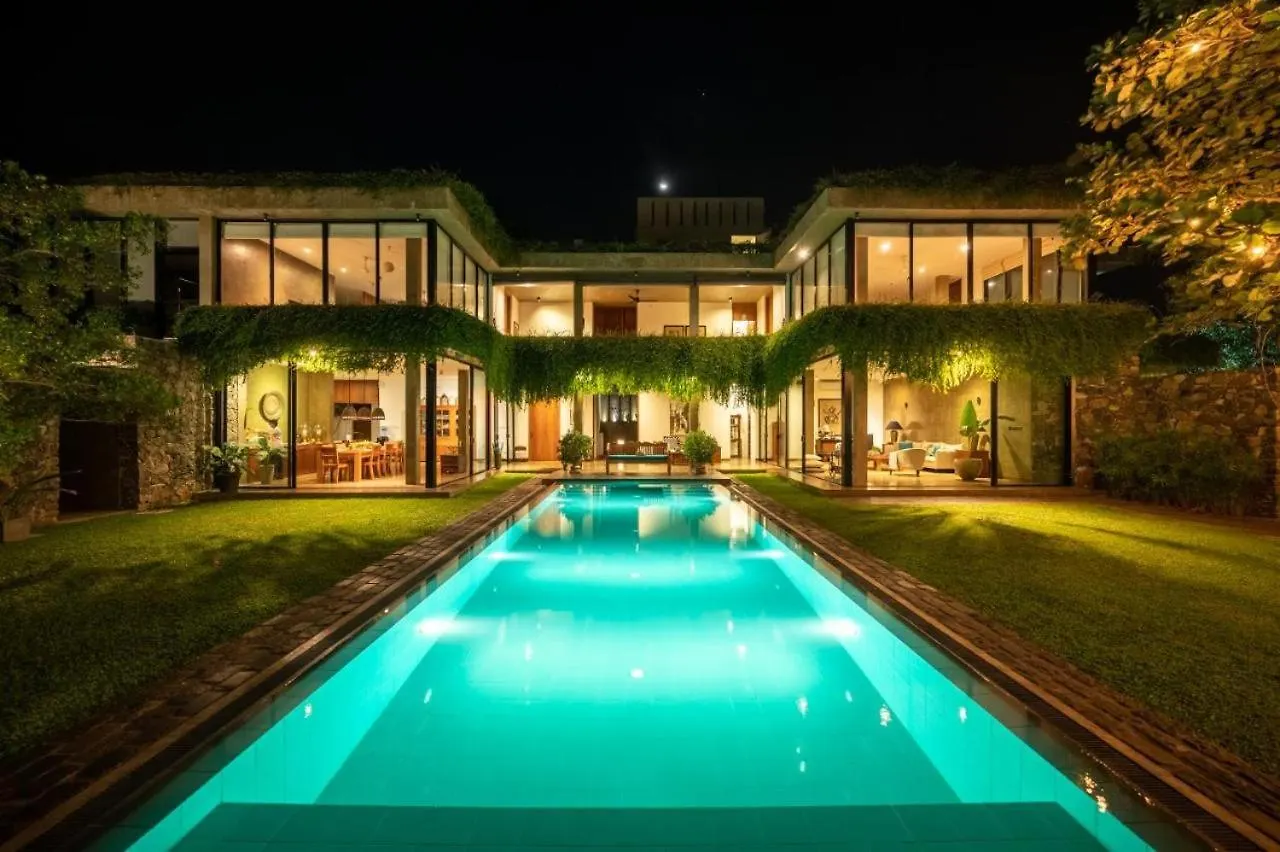 Tranquil Waters Villa Negombo